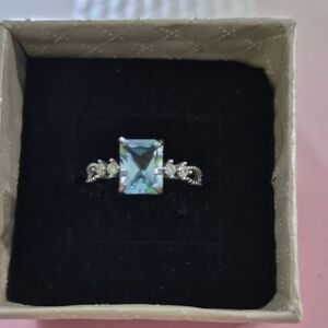 Elegant Silver and Blue Gemstone Ring